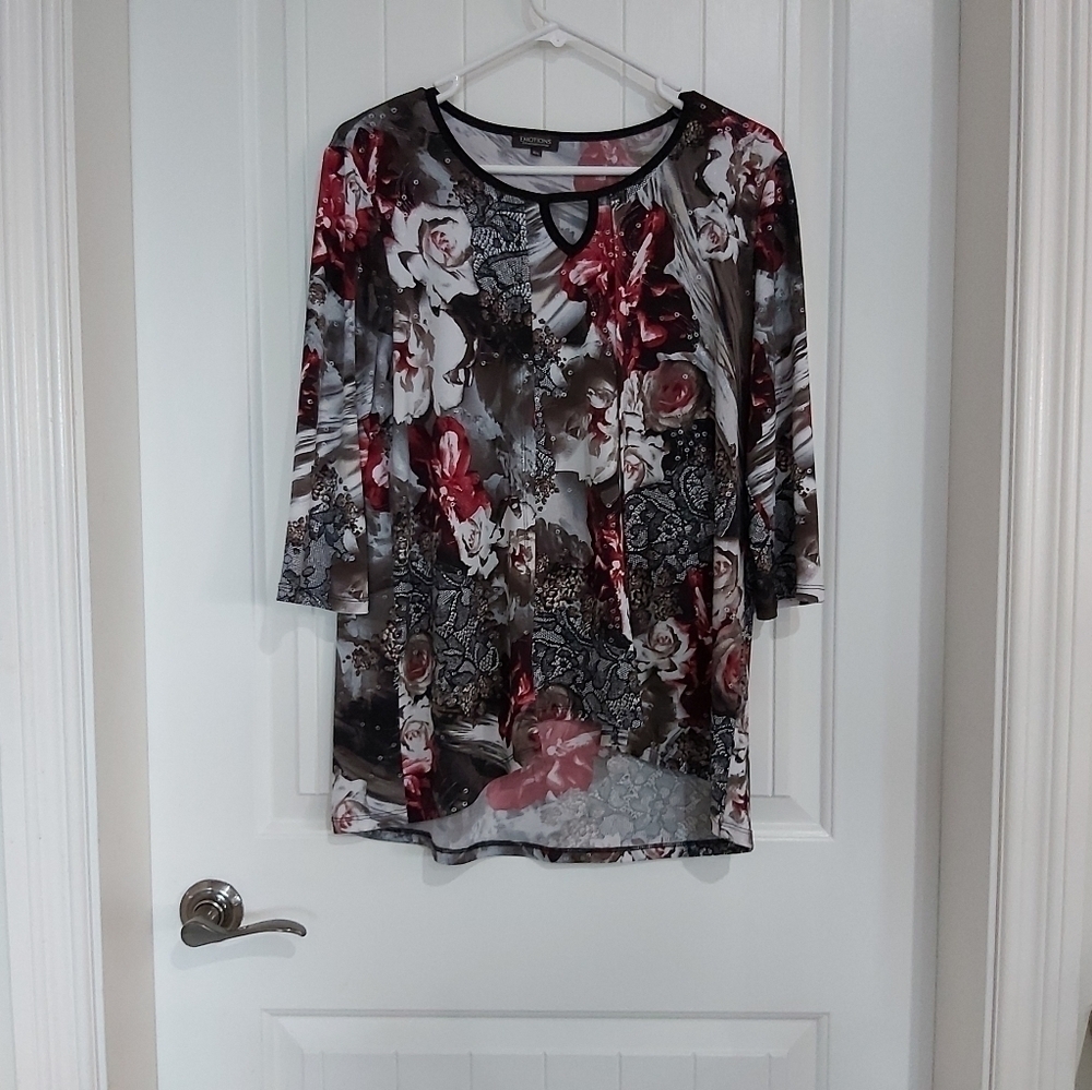 👚EMOTION* LONG SLEEVE TOP MADE IN CANADA//B4B